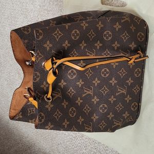 Bucket Bag,Lv not authentic